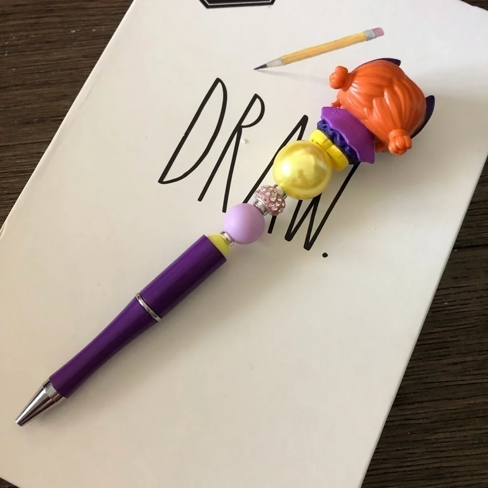 DC Comics: Bat Girl handmade beaded pen